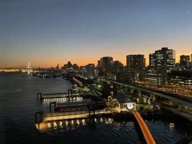 東京湾を眺められるインターコンチネンタル東京ベイのクラブフロア宿泊体験記｜無料で楽しめるアフタヌーンティーも