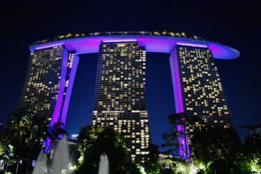 2019年劇場版「コナン」の舞台になったシンガポールに一人海外旅行｜マリーナベイサンズ宿泊者限定のインフィニティ・プールやカジノ体験！